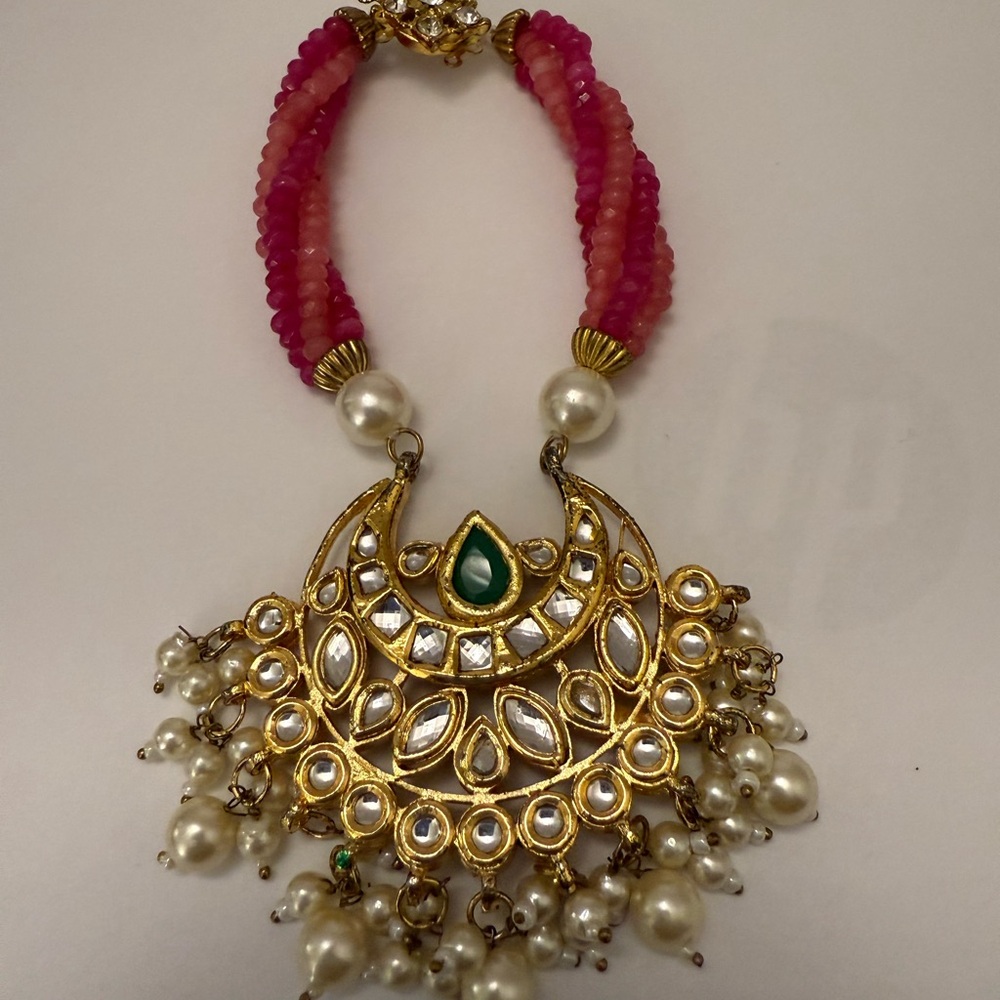 Hand Crafted Gold and Pink Bracelet with Green Detail - Picture 10 of 10